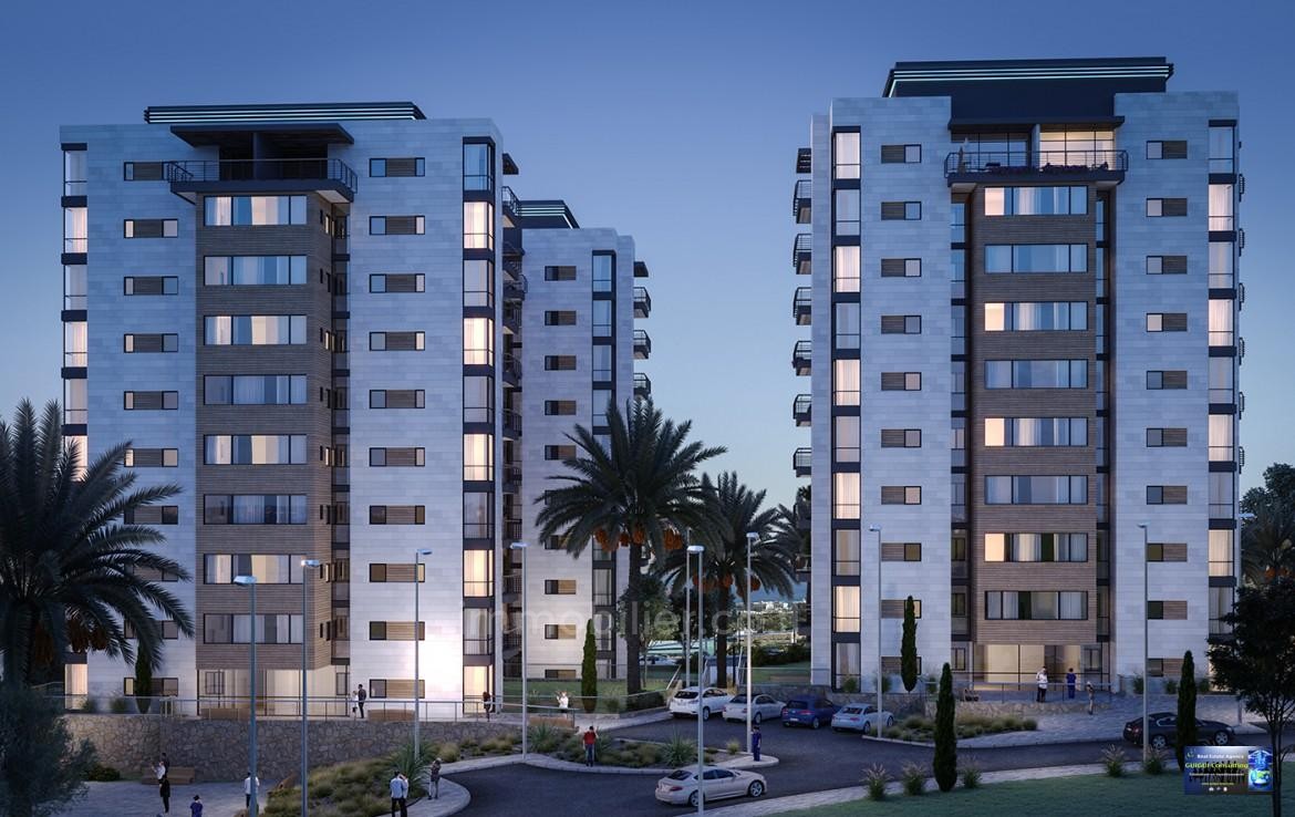 avec terrasse,calme,dans un bel immeuble,Au centre,Balcon sur la